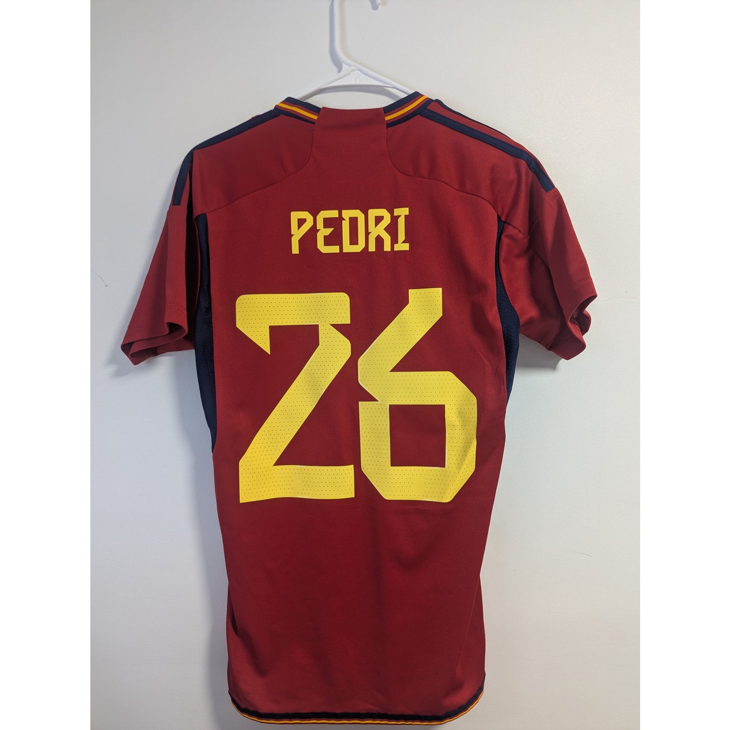 Spain 2022 Pedri Home Jersey Men’s Small Adidas World Cup Soccer Shirt