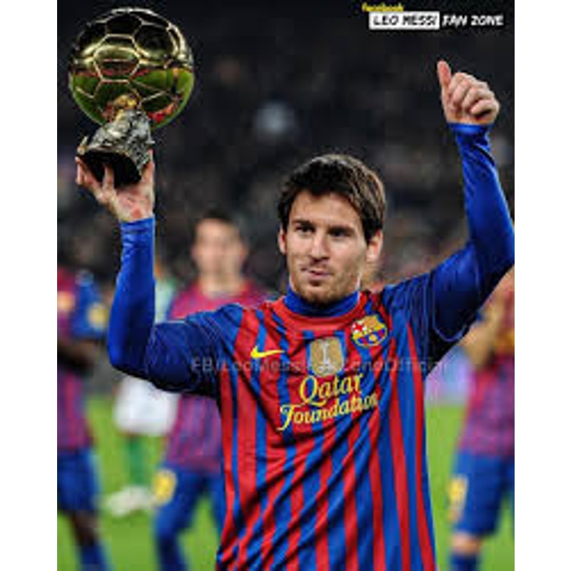 FC Barcelona 2011-12 Home Messi Jersey - Men L - Longsleeve