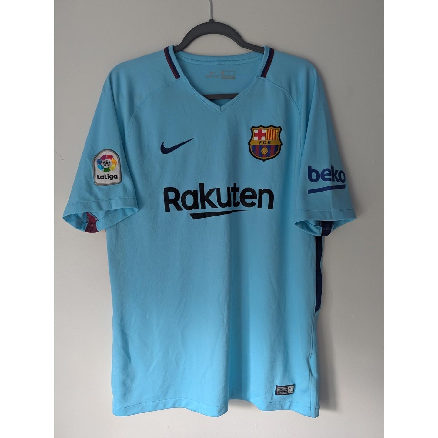 FC Barcelona 2017-18 Away Iniesta Jersey - Men's Large