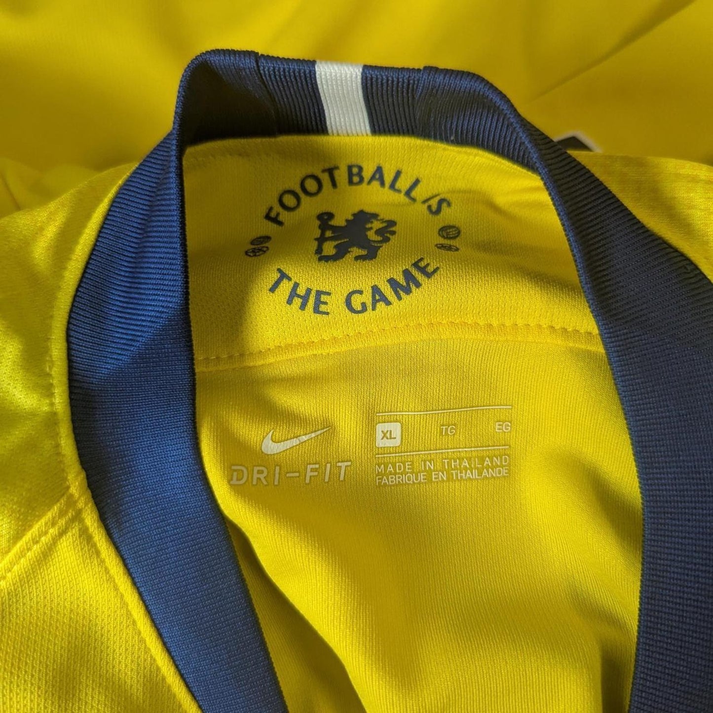 Chelsea 2018–19 Away Hazard Jersey – Men’s XL | Premier League Patched Shirt