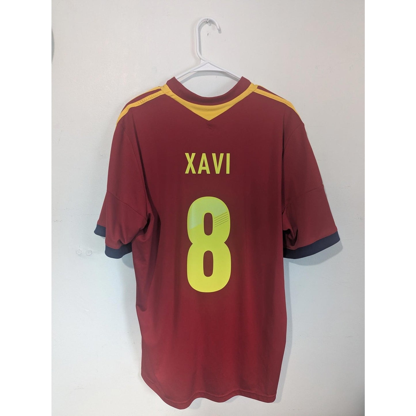 Spain 2013 Home Xavi Soccer Jersey - Men's XL - Mint